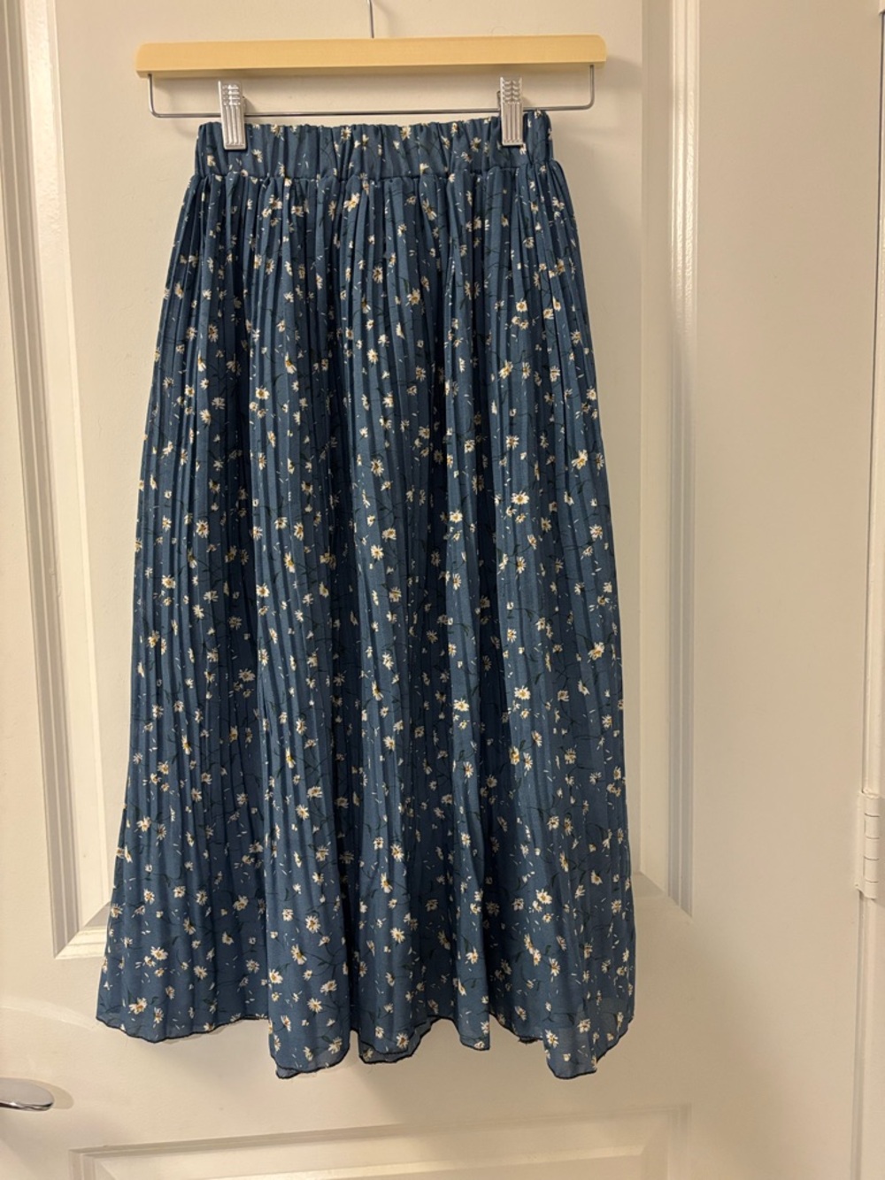 Blue Korean Floral Pleated Midi Skirt